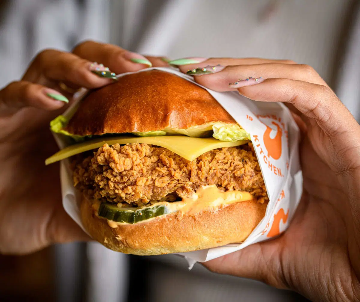 popeyes burger