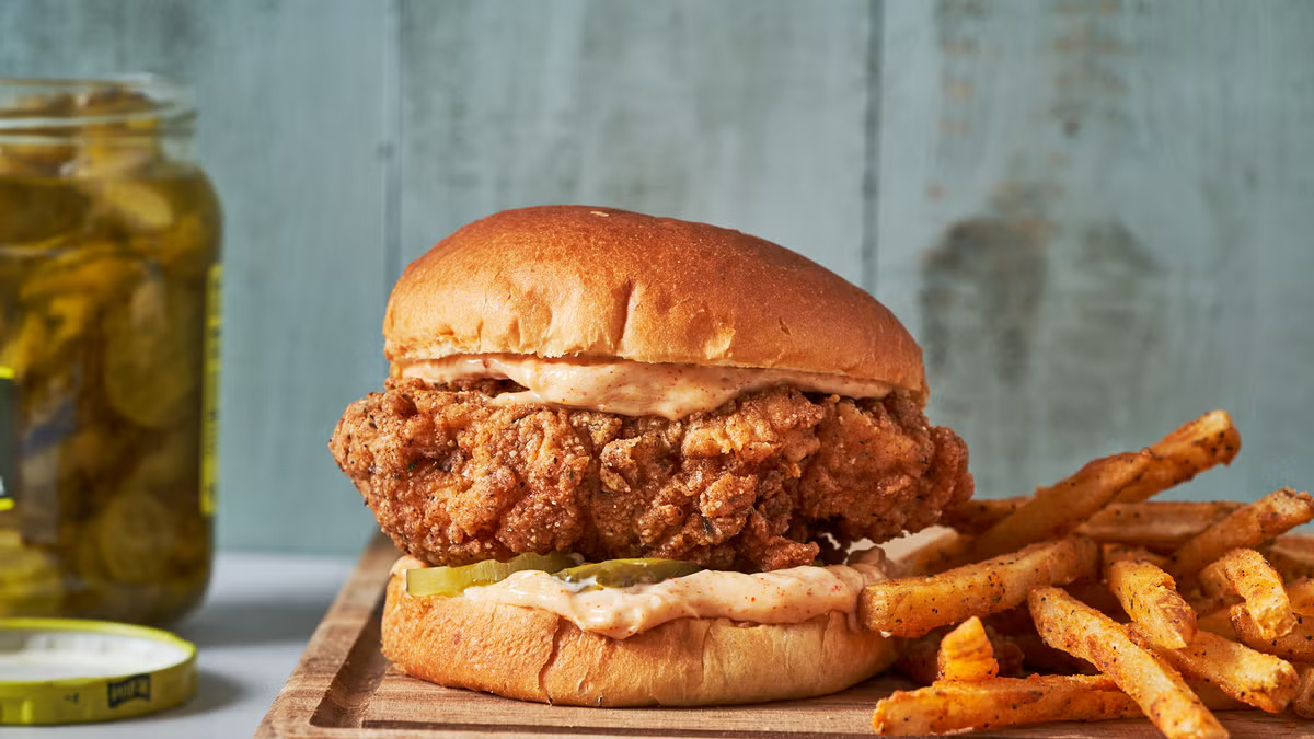 Popeyes Classic Chicken Sandwich: The Original Favorite