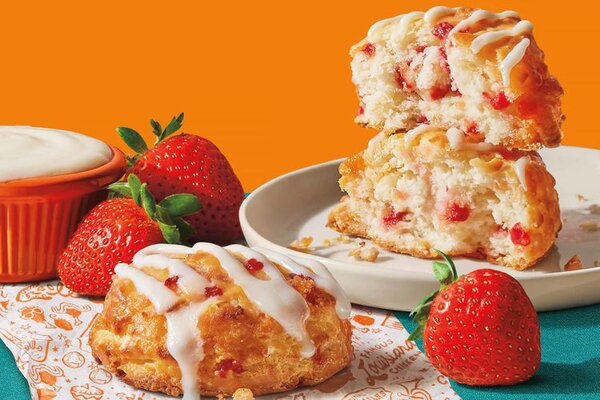 Signature Desserts: Popeyes' Classic Sweet Treats